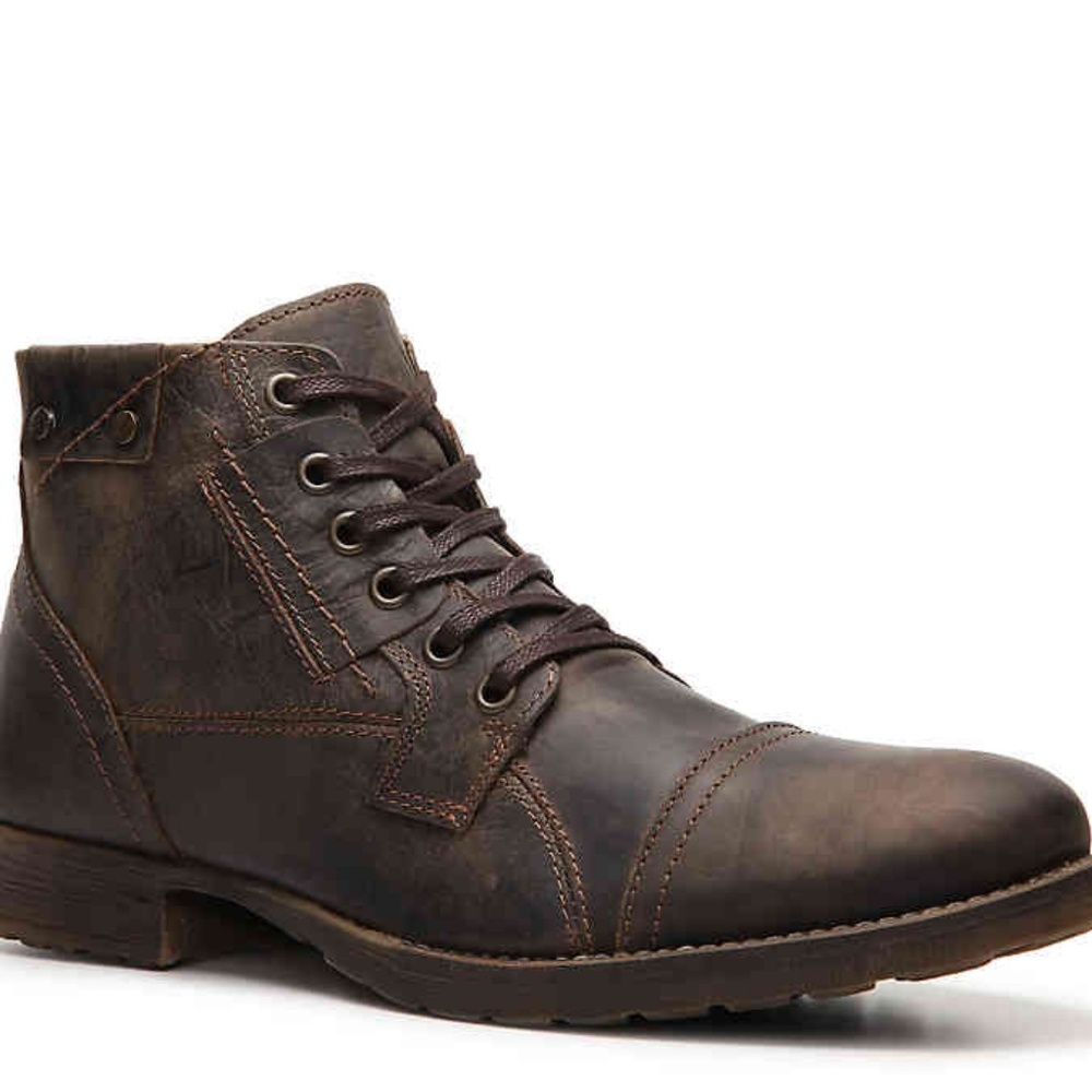 BULLBOXER

BROSUS CAP TOE BOOT

Size 9 mens
